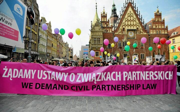 Польський уряд сподівається запровадити у країні реєстровані цивільні партнерства для одностатевих пар