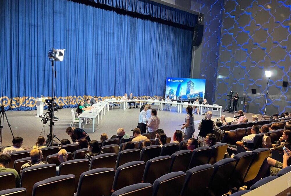 МВС, Мінпросвіти та МОЗ Казахстана підтримали петицію про заборону пропаганди ЛГБТ