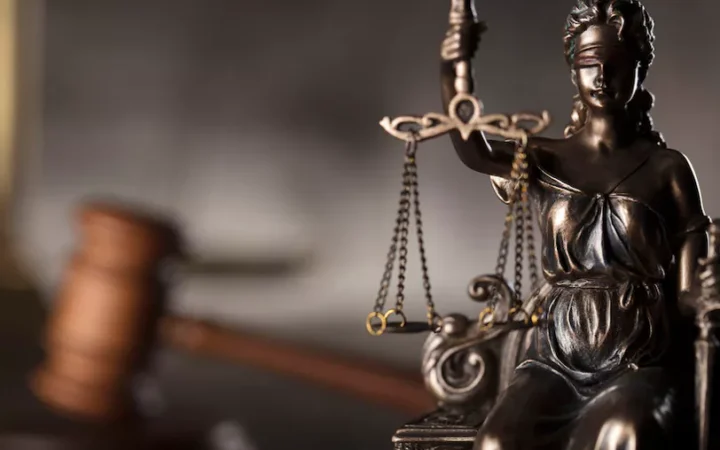Транс*жінка виграла справу проти соціального додатку, який виключив її через те, що вона не є цисгендерною