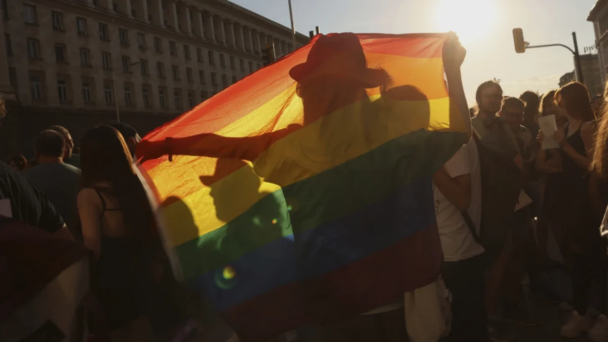 У Болгарії пройшов протест проти поправки до закону, яка забороняє пропаганду ЛБТКІ+