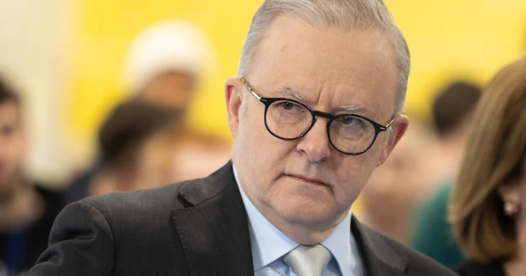 Прем’єр-міністр Австралії Ентоні Альбанезе заявив, що питання про сексуальність і гендер у переписі населення Австралії 2026 року «не були доречними»