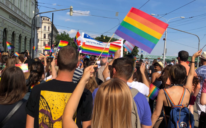 У Словаччині подали на розгляд поправку до закону, яка забороняє «пропаганду» ЛБТКІ+ у школах