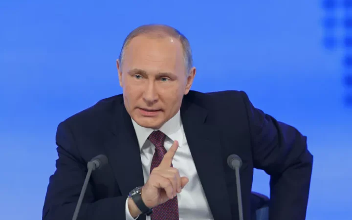 Росія наймала анти-ЛГБТК+ американських мовників для просування пропаганди серед американської аудиторії