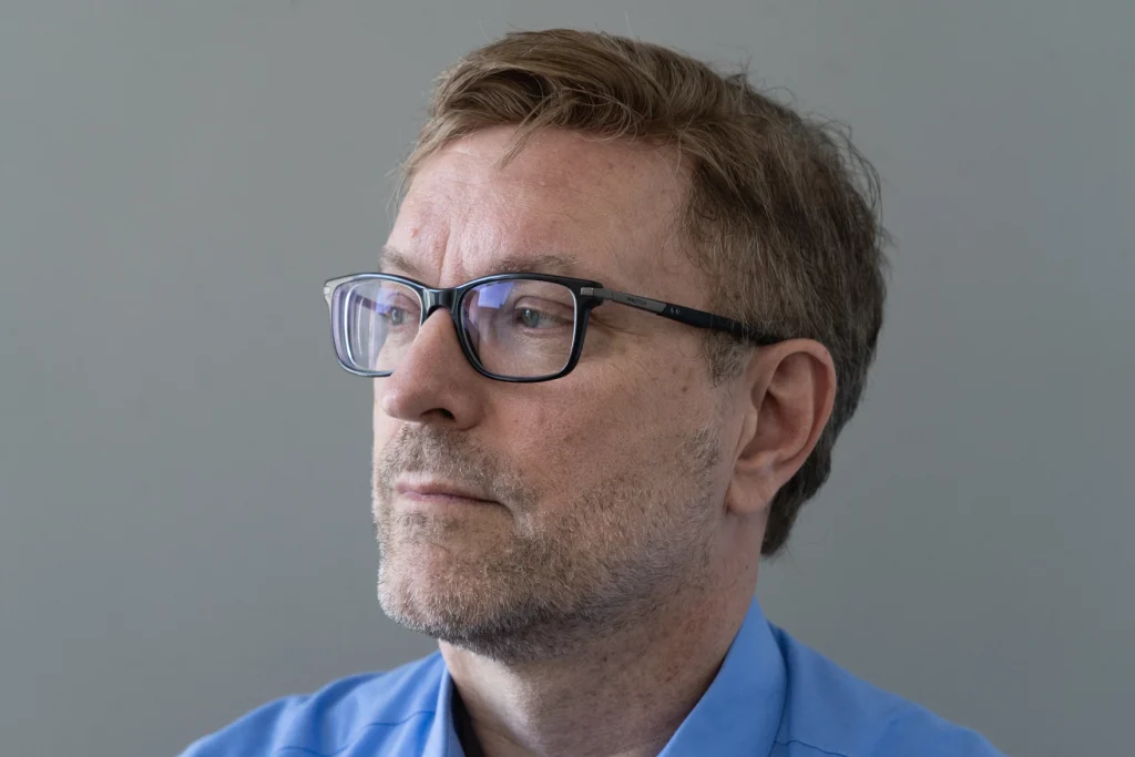 Вчитель з Міссурі заснував Місяць історії ЛГБТ 30 років тому. Зараз він проходить у 20 країнах світу