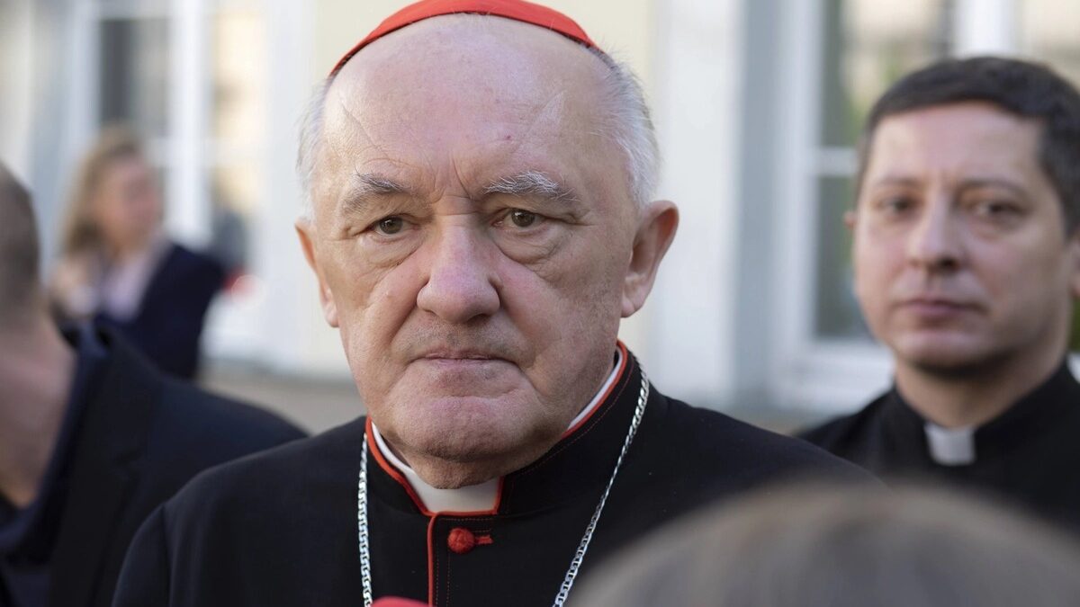 Архієпископ-митрополит Варшави: церква має спокійно і толерантно ставитися до можливого запровадження в Польщі реєстрованих цивільних партнерств