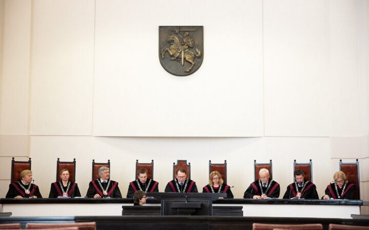 Конституційний суд Литви визнав, що закон про «Про захист неповнолітніх від негативного впливу публічної інформації» суперечить Конституції