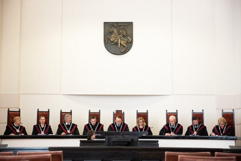 Конституційний суд Литви визнав, що закон про «Про захист неповнолітніх від негативного впливу публічної інформації» суперечить Конституції