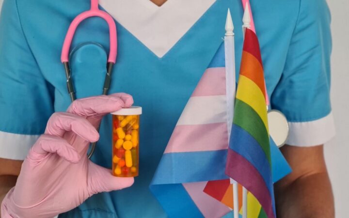 Транс* активісти в Канаді «шоковані» новою рекламою на автобусах