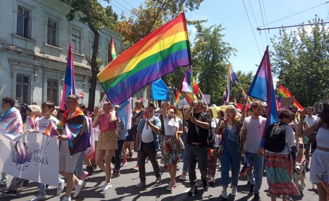 85% жителів Молдови не прийняли би представника ЛГБТ+ у своїй родині – дослідження