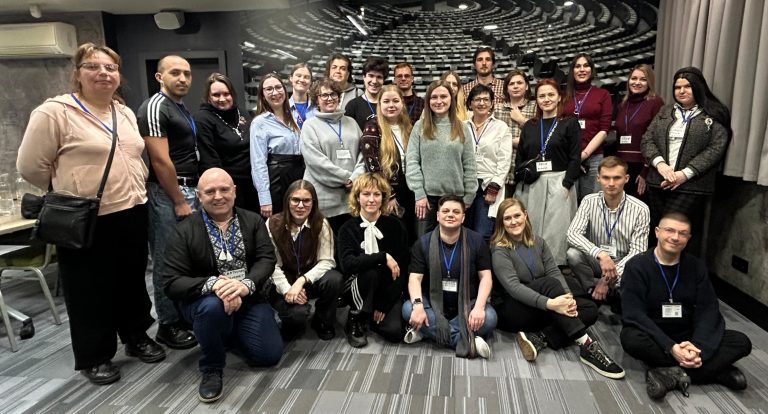 Школа солідарності від Freedom House: ZMINA поділилася досвідом підтримки ЛГБТІК+-спільноти