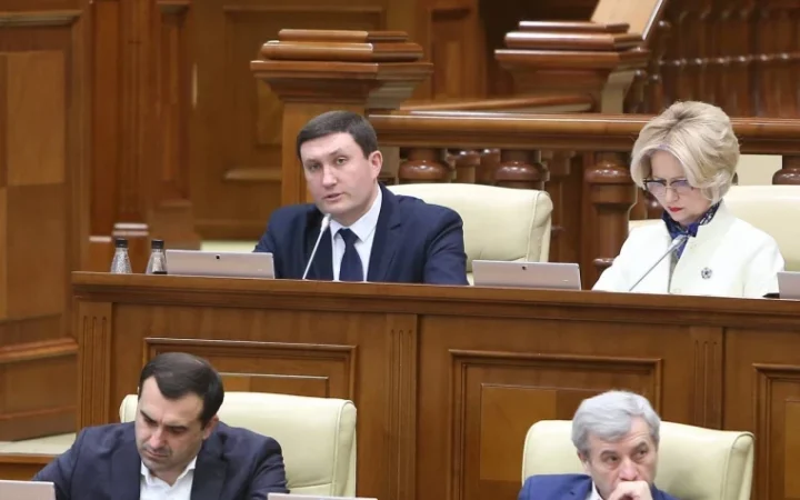 Молдовський депутат запропонував парламенту розглянути законопроєкт про “захист дітей від ЛГБТ та порнографії”