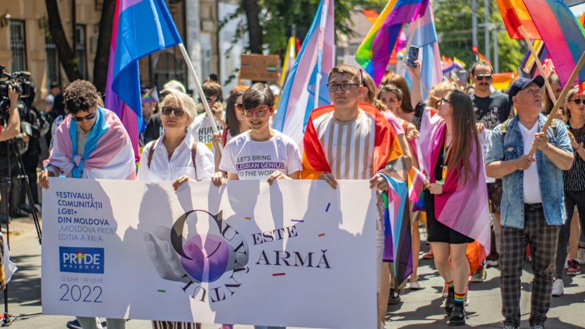 “Може, почнеш з проблем міста?”. ЛГБТ+ активістка про пропозицію мера Кишенева заборонити марш рівності