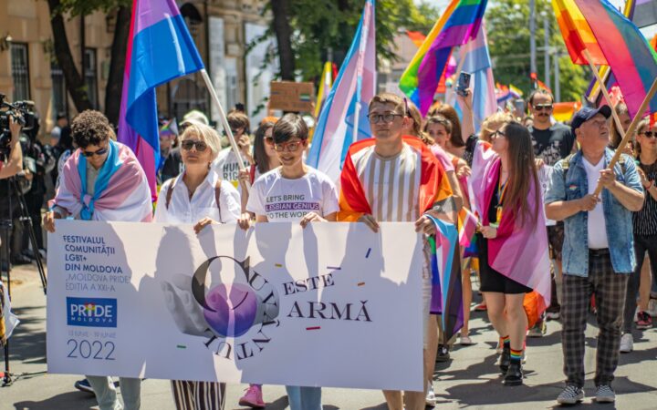 “Може, почнеш з проблем міста?”. ЛГБТ+ активістка про пропозицію мера Кишенева заборонити марш рівності