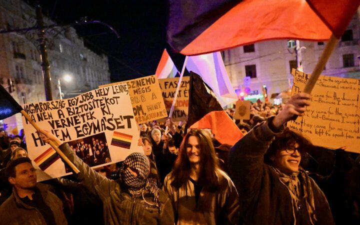 Франція та Німеччина закликають ЄС вжити заходів проти Угорщини через заборону прайду