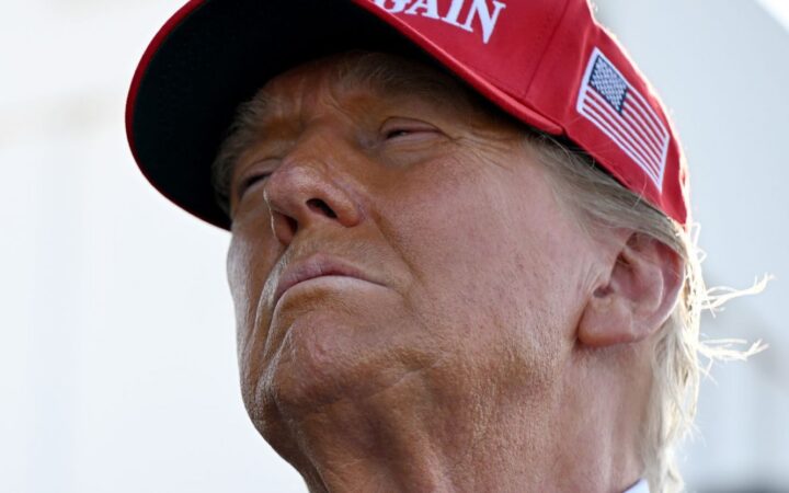 Військова заборона Трампа щодо трансгендерів торкнеться тисяч людей у збройних силах США