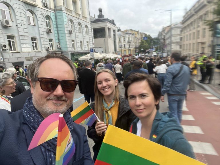 KyivPride 2025: участь литовського посольства викликала хвилю дискусій у Вільнюсі