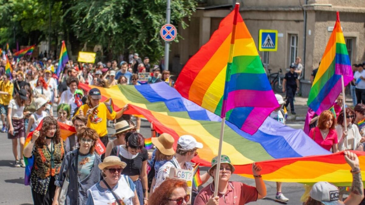 Організаторів ЛГБТ-маршу в Кишиневі оштрафували: за що