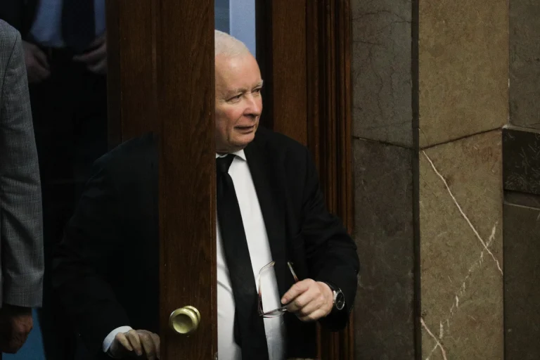 Хліб закінчується – отже, час на видовища: чому Качинський знову атакує ЛГБТ і Німеччину