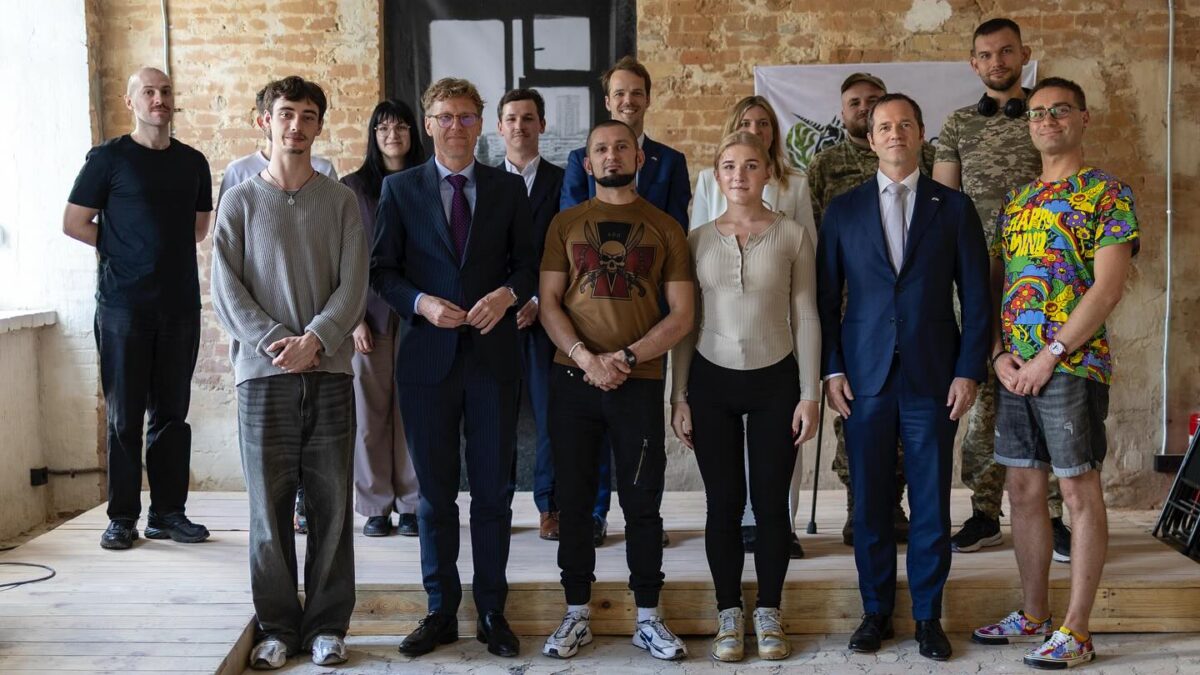 Посольство Нідерландів у ветеранському ЛҐБТІК+ габі: коли підтримка стає видимою