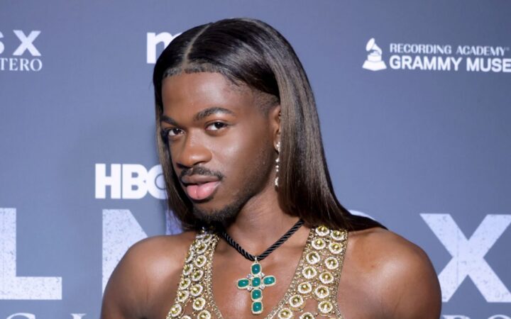 Lil Nas X «проходить лікування» після звільнення з в’язниці, де він заявив про невинуватість у чотирьох тяжких злочинах