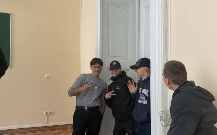 У ЛНУ відбулася бійка між студентами та групою, що виступала проти ЛГБТ: поліція відкрила справу